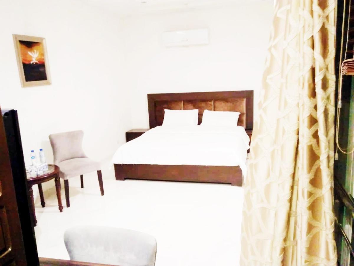 Jade Dragon Hotel Dha Λαχόρη Εξωτερικό φωτογραφία